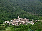 Il suggestivo borgo di Tione degli Abruzzi 03-P5305452+.jpg