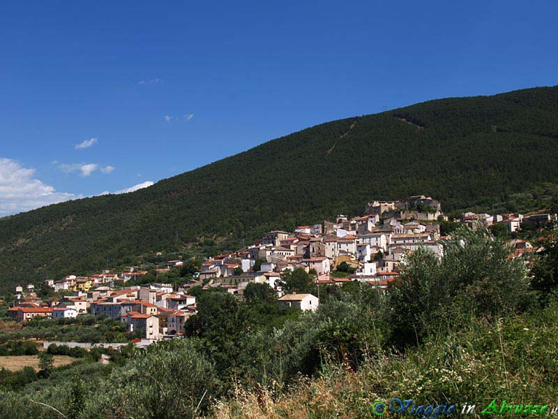 01-P7256918+.jpg - 01-P7256918+.jpg - Panorama del borgo.