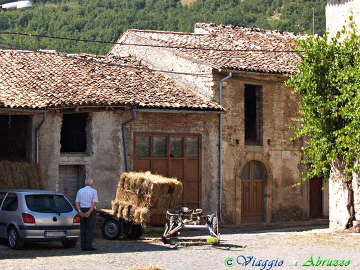 08-P7017241+.jpg - 08-P7017241+.jpg - L'attività prevalente degli abitanti di Cagnano Amiterno è l'agricoltura.
