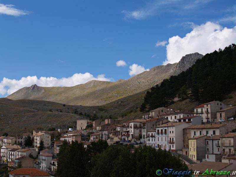 07_P8279988+.jpg - 07_P8279988+.jpg - Panorama del borgo.