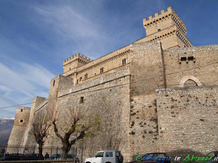 21_PC070395+.jpg - 21_PC070395+.jpg - Il castello Piccolomini (XIV-XV sec.).