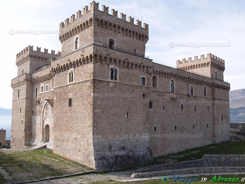 26_PC070369+.jpg - 26_PC070369+.jpg - Il castello Piccolomini (XIV-XV sec.).