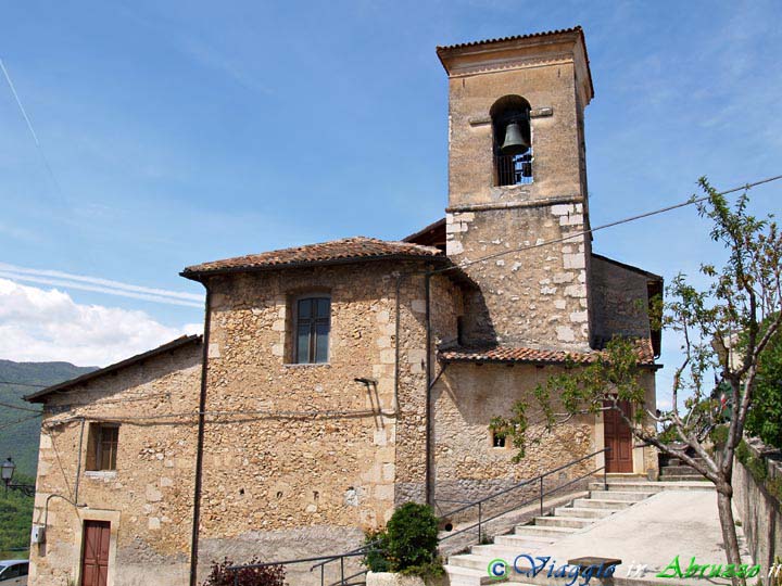 10_P5114490+.jpg - 10_P5114490+.jpg - Frazione Ripa di Fagnano Alto: la chiesa parrocchiale.