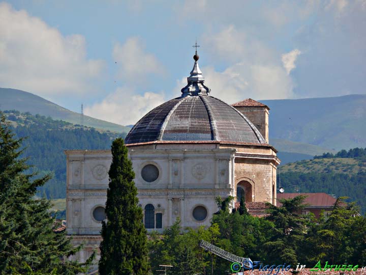 25_P1040354+.jpg - 25_P1040354+.jpg - La cupola della Basilica di S. Bernardino.