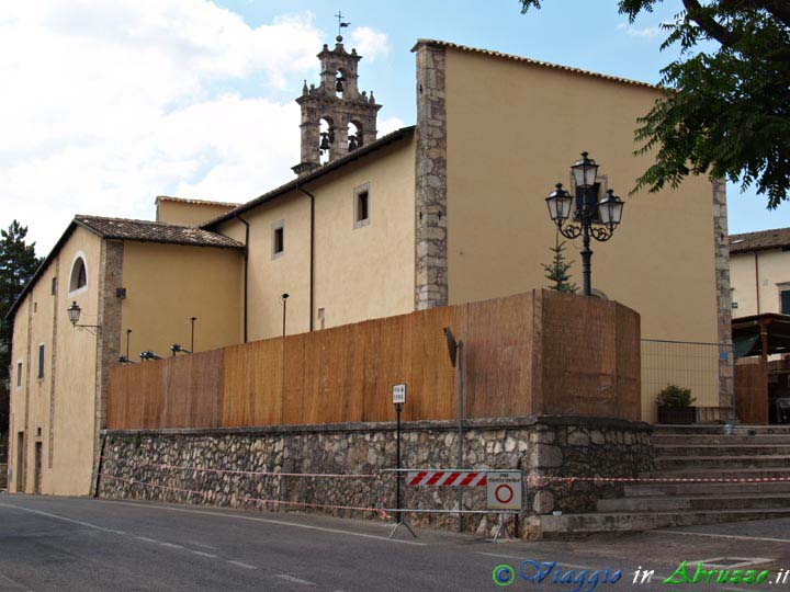 05_P8059246+.jpg - 05_P8059246+.jpg - La chiesa di S. Nicola di Bari (XII-XVII sec.).