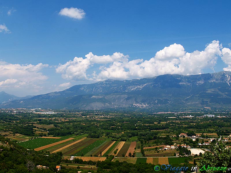 15_P6106872+.jpg - 15_P6106872+.jpg - Panorama della Valle Peligna.