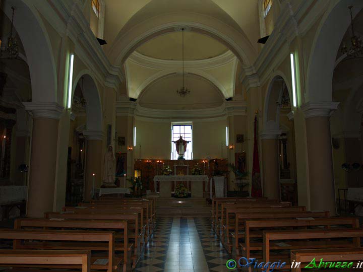 20-P6106844+.jpg - 20-P6106844+.jpg - La chiesa di S. Michele Arcangelo (XVI sec.).