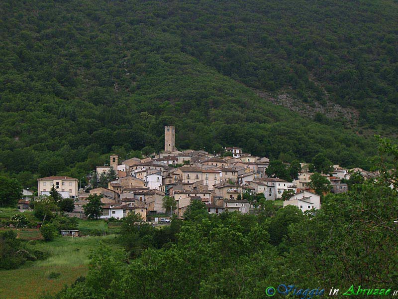 03-P5305452+.jpg - 03-P5305452+.jpg - Panorama del suggestivo borgo.