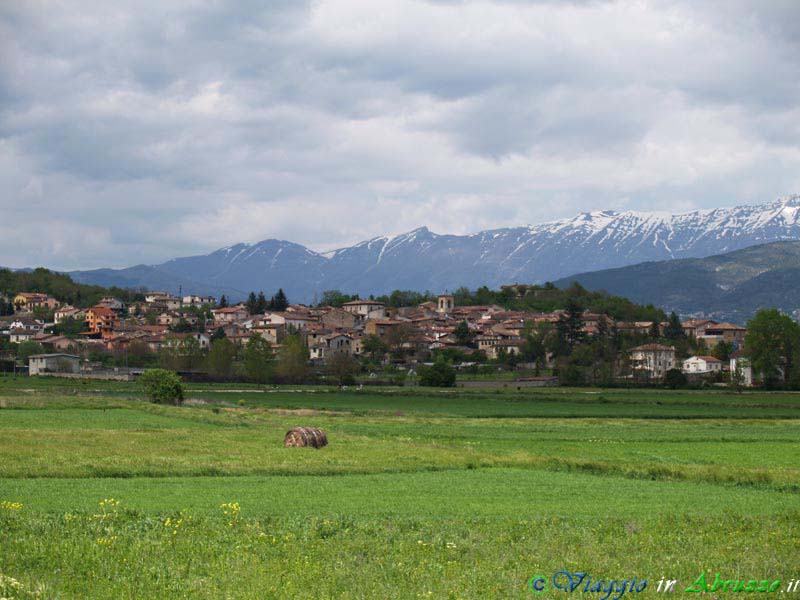 01-P5044296+.jpg - 01-P5044296+.jpg - Panorama del borgo.