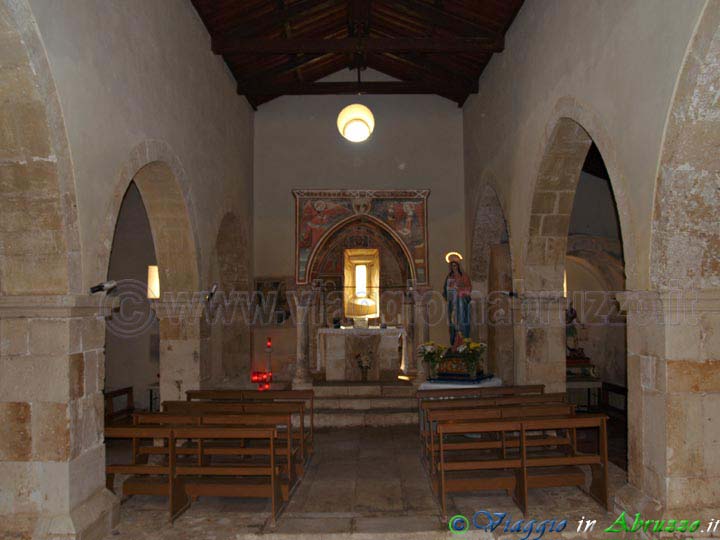 08-P5206245+.jpg - 08-P5206245+.jpg - L'antica chiesa di S. Michele Arcangelo (XIII sec.).