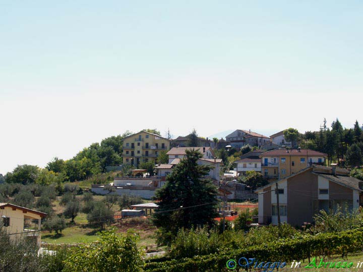 01-P9221620+.jpg - 01-P9221620+.jpg - Panorama del borgo.