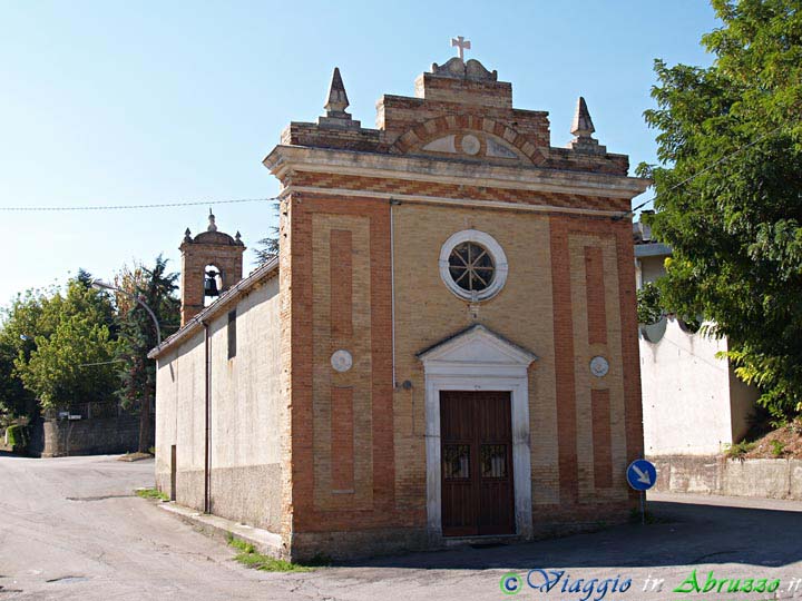 05-P9221476+.jpg - 05-P9221476+.jpg - La piccola chiesa di S. Rocco.