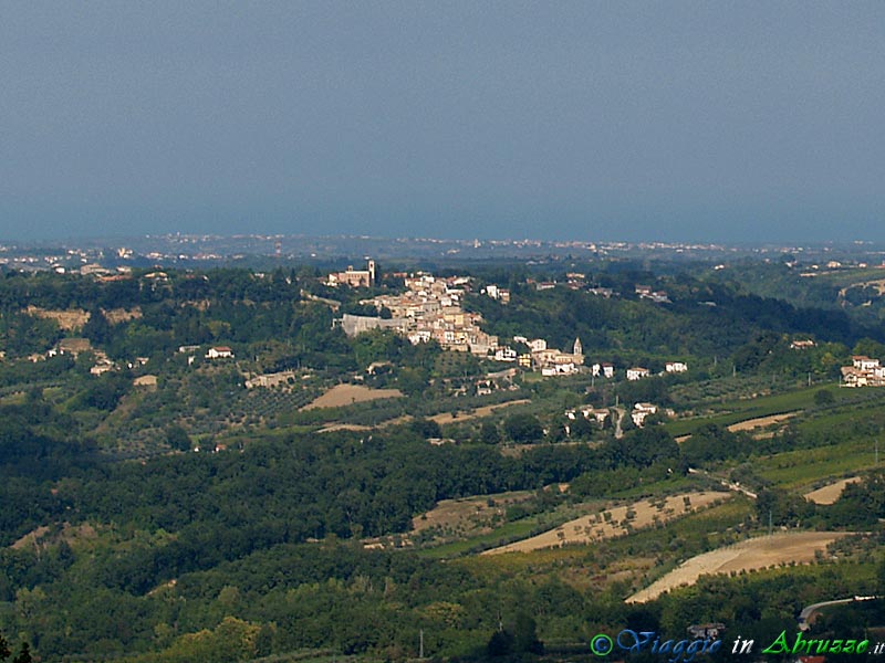 01-P9242077+.jpg - 01-P9242077+.jpg - Panorama di Filetto e del territorio circostante.