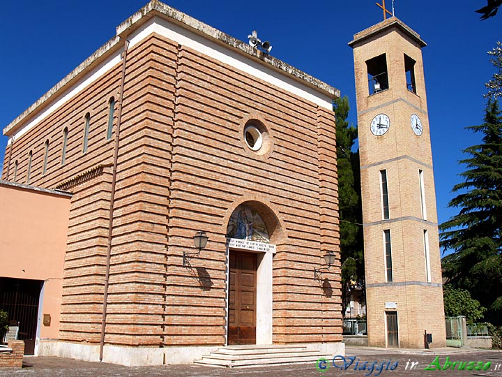 06-PA032598+.jpg - 06-PA032598+.jpg - La nuova chiesa di "S. Maria in Nives".