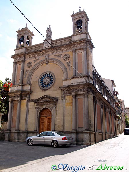 16-P9241987+.jpg - 16-P9241987+.jpg - La chiesa della Madonna del Carmine.