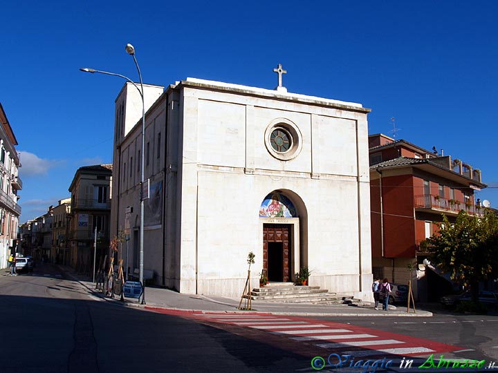07-PA102798+.jpg - 06-PA102877+.jpg - La chiesa di S. Rocco.