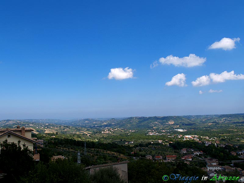 07-P8229361+.jpg - 07-P8229361+.jpg - Panorama dal borgo.