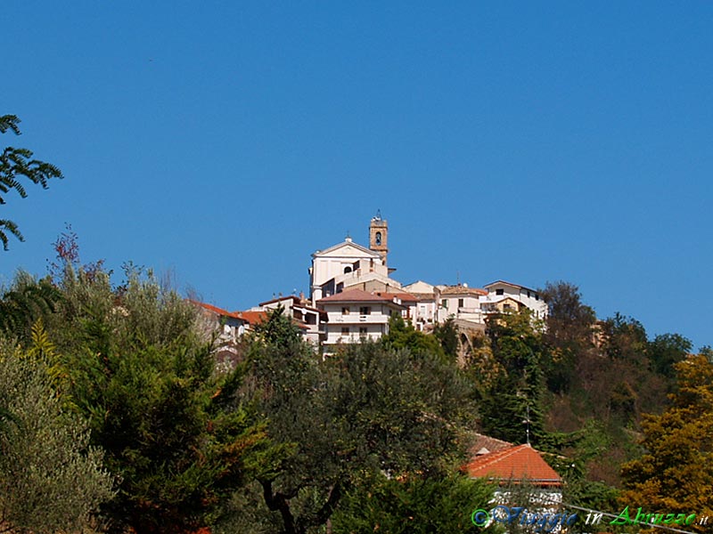01-P9221626+.jpg - 01-P9221626+.jpg - Panorama del borgo.