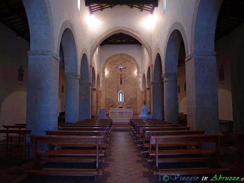 14-P5259631+.jpg - 14-P5259631+.jpg - L'antica abbazia di S. Maria di Catignano o convento di S. Irene (XII sec.).