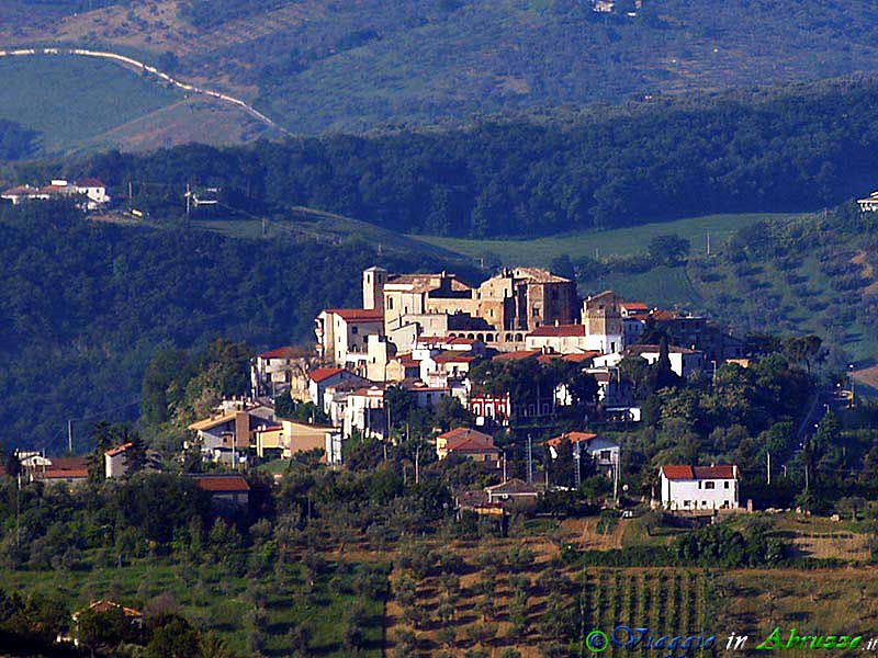 02-P5084352+.jpg - 02-P5084352+.jpg - Panorama del borgo.