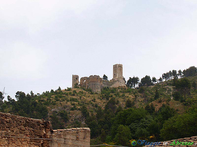 27-P6181476+.jpg - 27-P6181476+.jpg - Le rovine del castello medievale (X sec.).