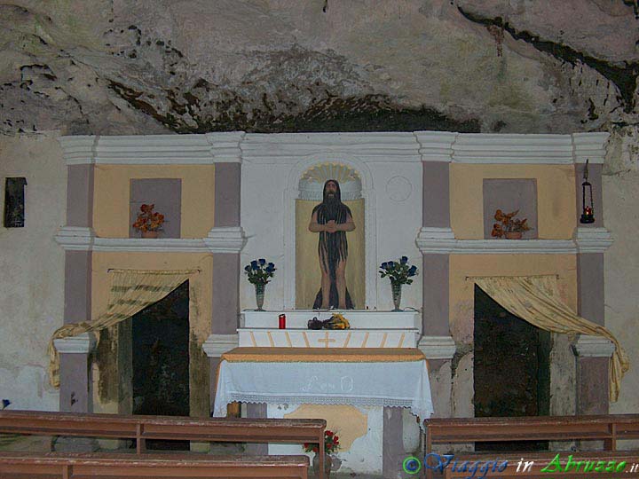 11-HPIM5653+.jpg - 11-HPIM5653+.jpg - La cappella dell'eremo di S. Onofrio (XI-XIV sec.).