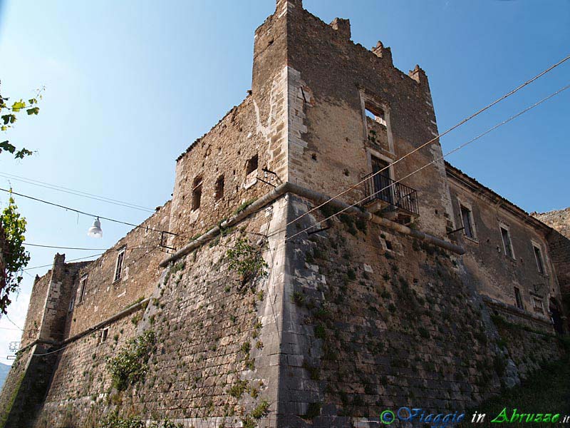 07-P6140941+.jpg - 07-P6140941+.jpg - Il castello (XV sec.).