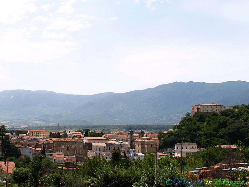 02-P6221877+.jpg - 02-P6221877+.jpg - Panorama del borgo.
