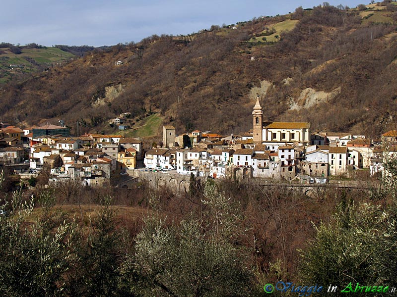 01-P1010874+.jpg - 01-P1010874+.jpg - Panorama del borgo.