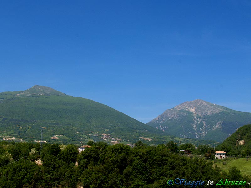 17-P5188183+.jpg - 17-P5188183+.jpg - Panorama dei Monti Gemelli.