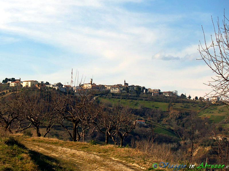 01-P1011377+.jpg - 01-P1011377+.jpg - Panorama del borgo.
