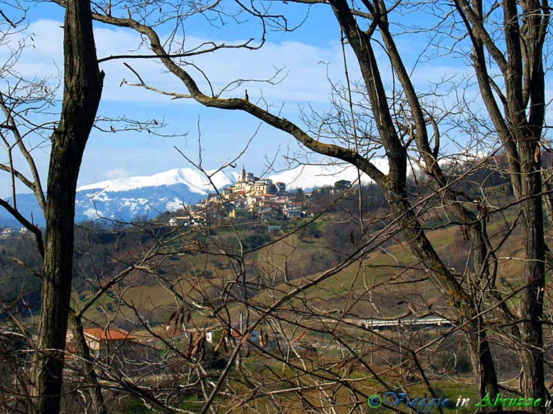 02-P1011197+.jpg - 02-P1011197+.jpg -  Panorama del borgo.