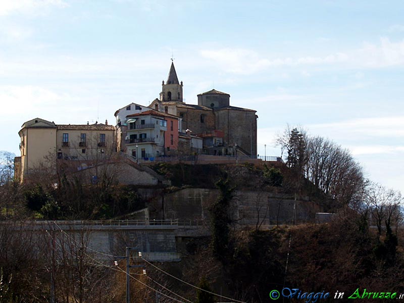 04-P1011230+.jpg - 04-P1011230+.jpg -  Panorama del borgo.