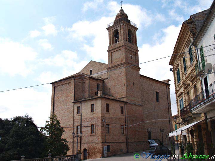03-P5025351+.jpg - 03-P5025351+.jpg - La chiesa di S. Cipriano e S. Giustina.