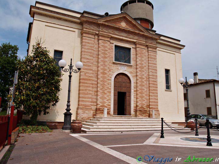 03-P5025481+.jpg - 03-P5025481+.jpg - La chiesa di Santa Maria delle Grazie.