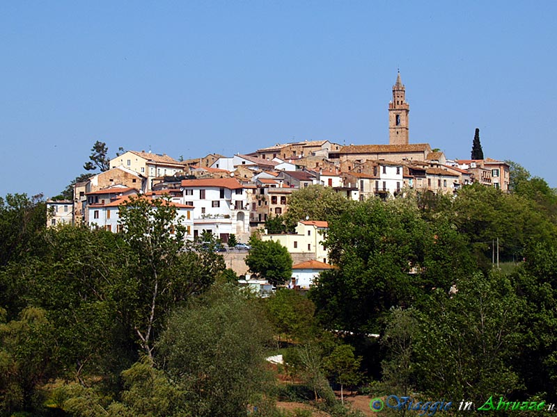 01-P5066153+.jpg - 01-P5066153+.jpg - Panorama del borgo.