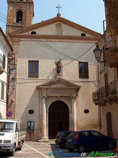 09-P5066266+.jpg - 09-P5066266+.jpg - La chiesa parrocchiale di S. Agnese.