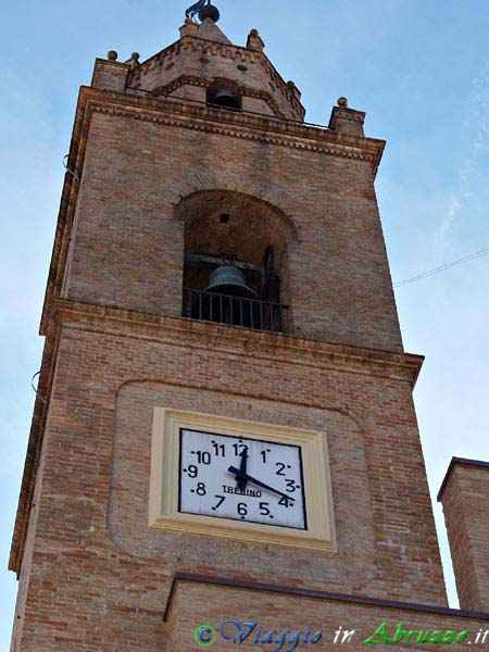 03-P1010320+.jpg - 03-P1010320+.jpg - Il campanile della chiesa parrocchiale di S. Rocco.