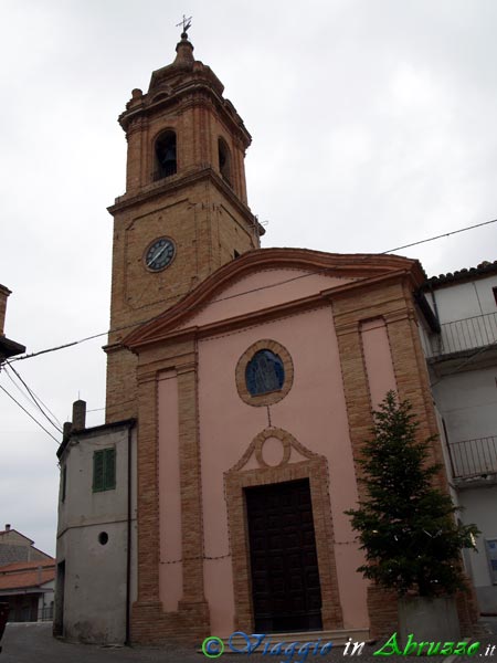 06-P1110768+.jpg - 06-P1110768+.jpg - La chiesa di S. Rocco nella frazione Guardia Vomano.