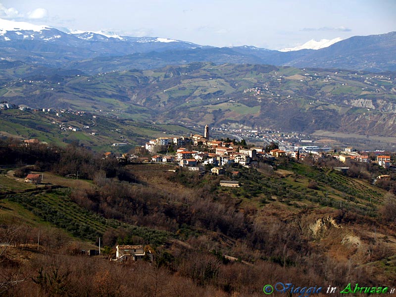 02-P1011237+.jpg - 02-P1011237+.jpg - Panorama del borgo.