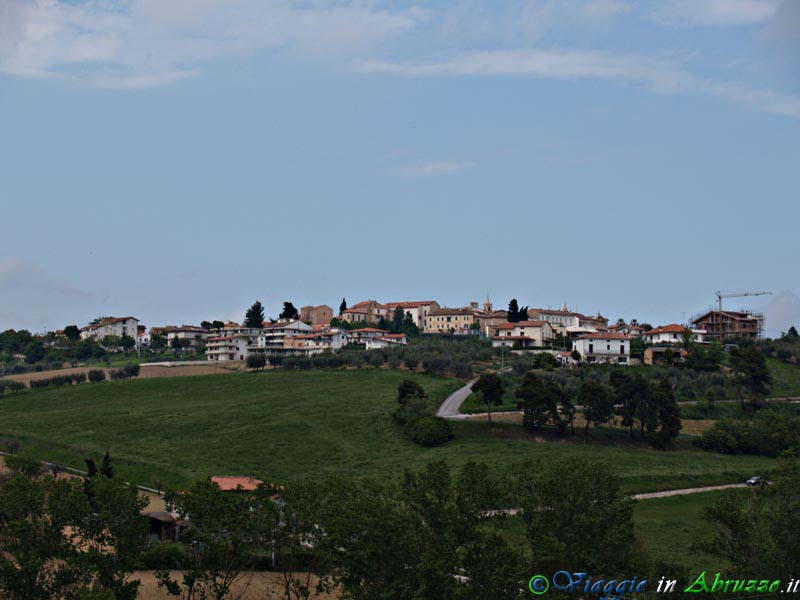 01-P5025756+.jpg - 01-P5025756+.jpg - Panorama di Torano Nuovo.