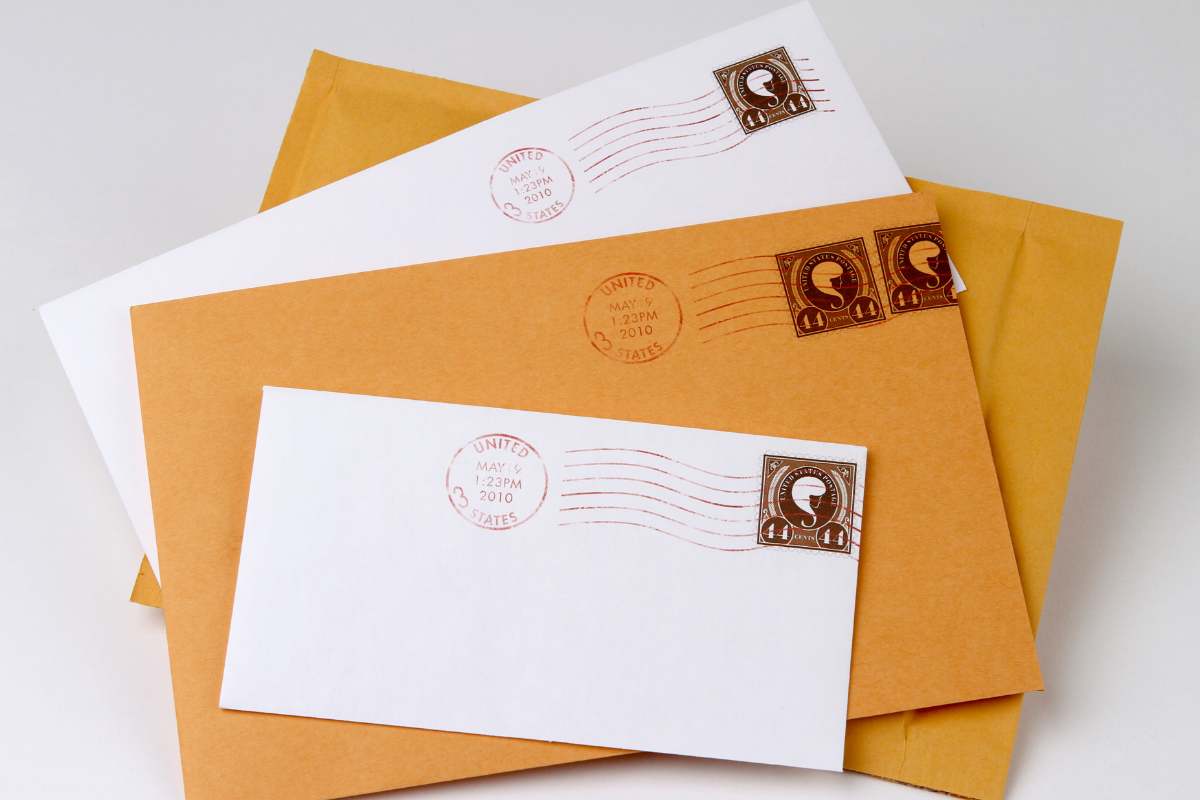 Nuova raccomandata colorata in arrivo